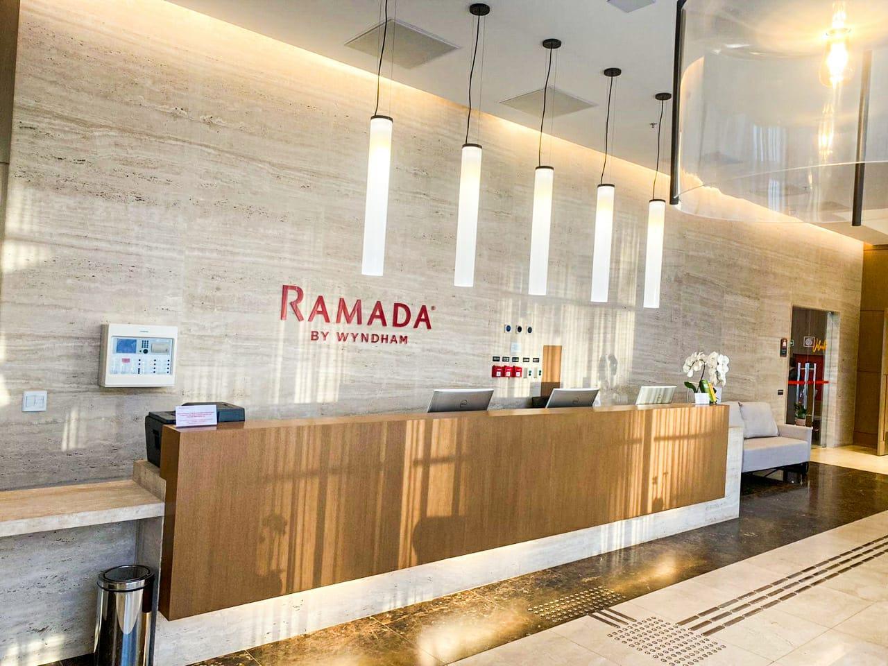 Ramada By Wyndham Brasilia Alvorada Hotel Exterior photo