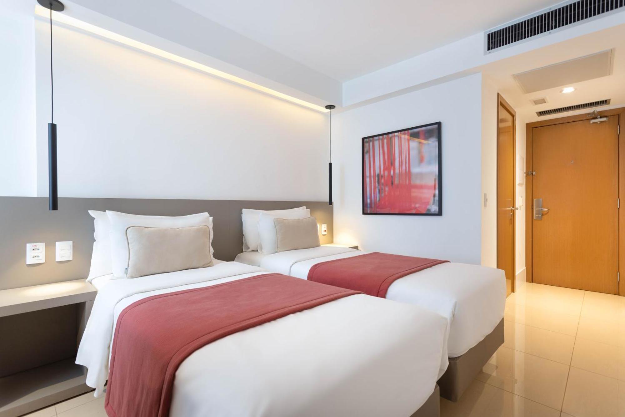 Ramada By Wyndham Brasilia Alvorada Hotel Exterior photo